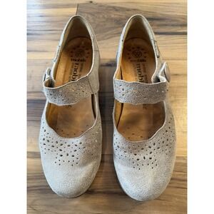 Mephisto Mobils Mary Jane Shoes US 7.5 EU 5 Taupe Nubuck Comfort Walking